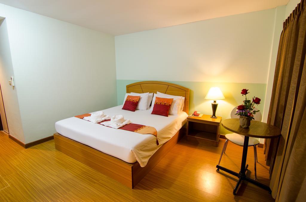 Ranong Garden Hotel Oda fotoğraf