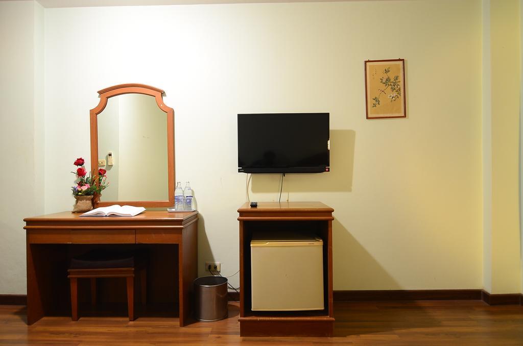 Ranong Garden Hotel Oda fotoğraf